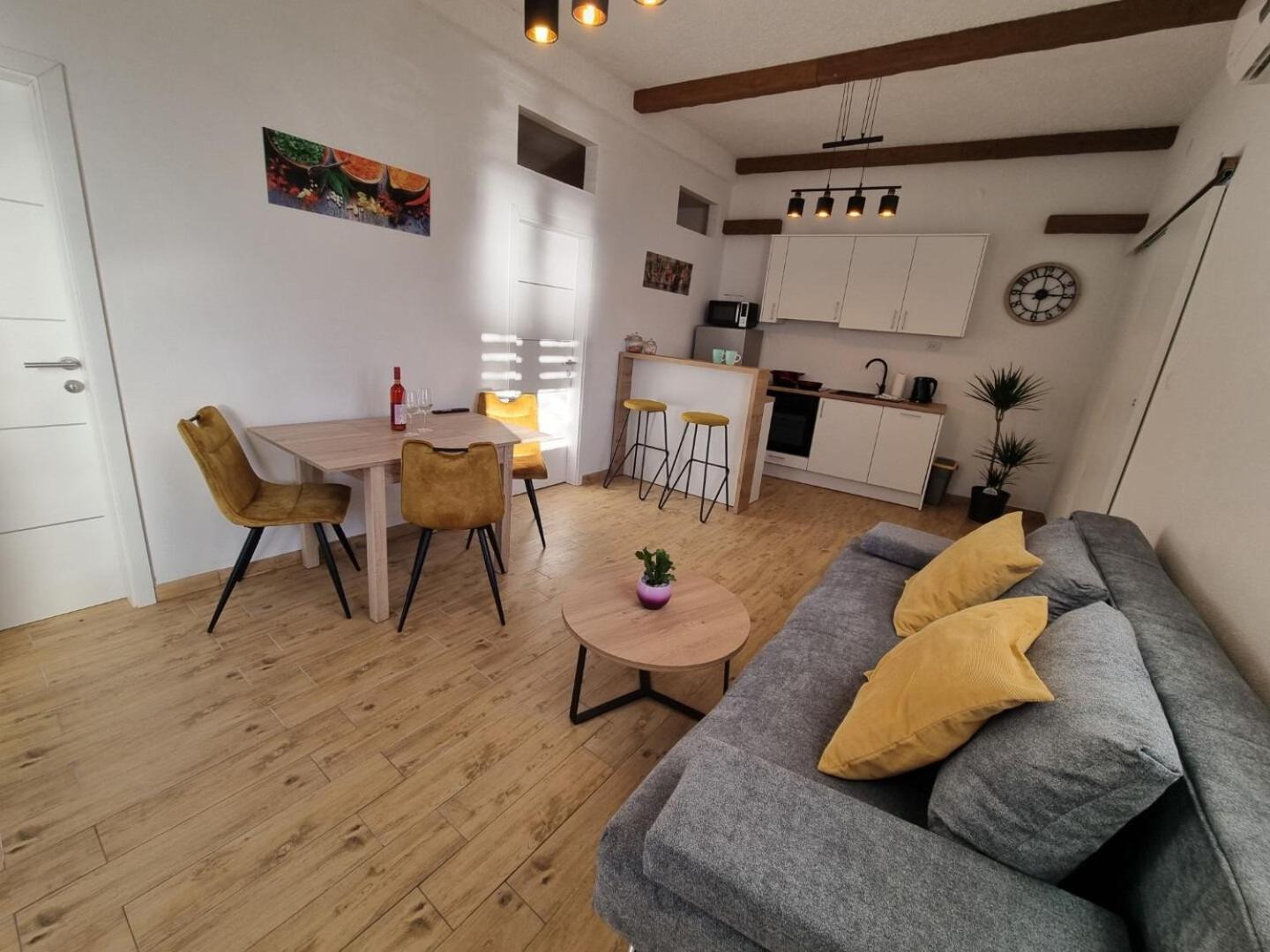 Apartma Gogi