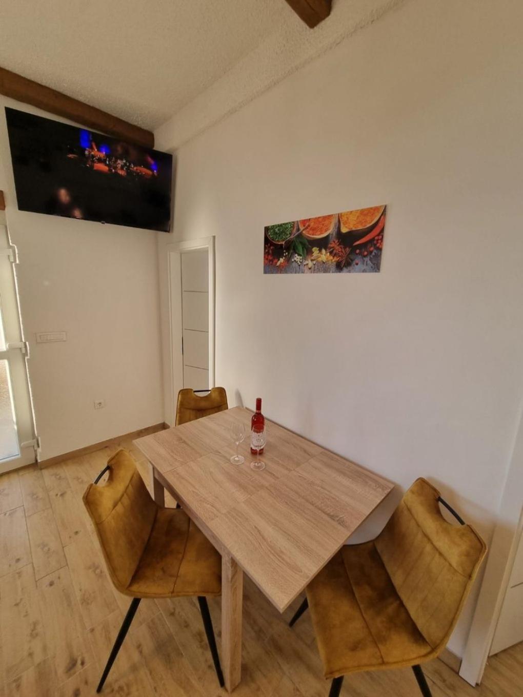 Gogi Apartma *