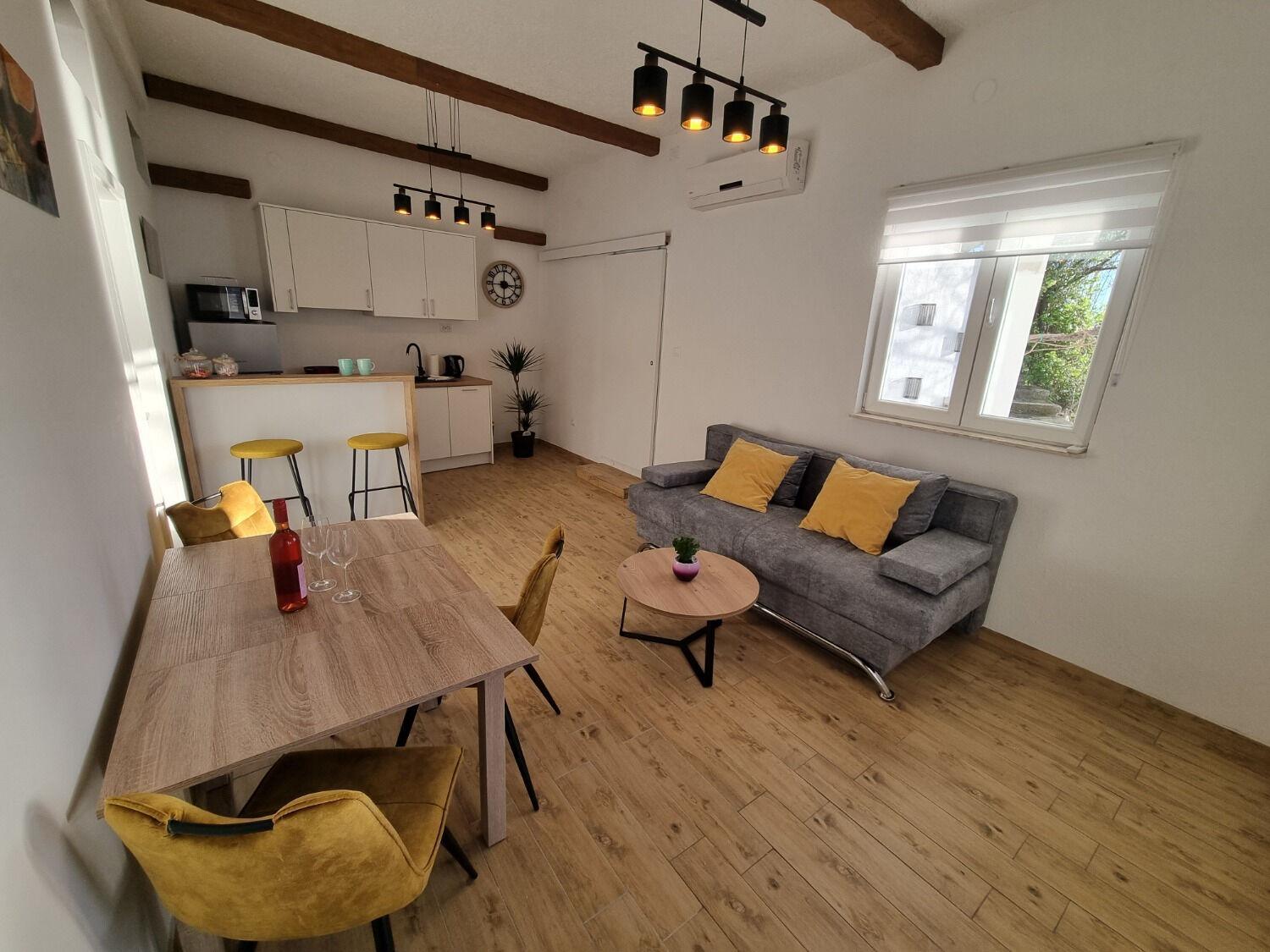 Apartment Gogi *
